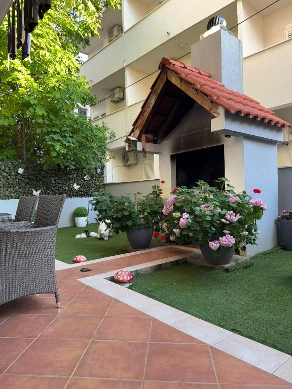Apartment Sea Life with terrace and barbecue - Ferienwohnung Makarska