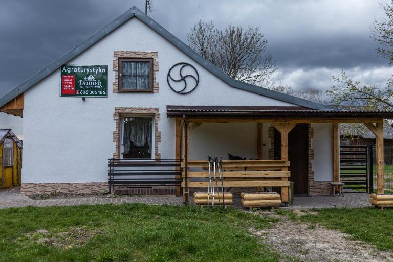 Domek za miastem - agroturystyka Bobrowniki - B&B Bobrowniki