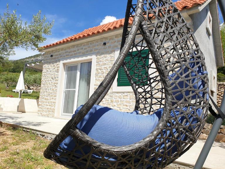Holiday House Ljubica - ideal vacation spot - Bed and Breakfast Bol