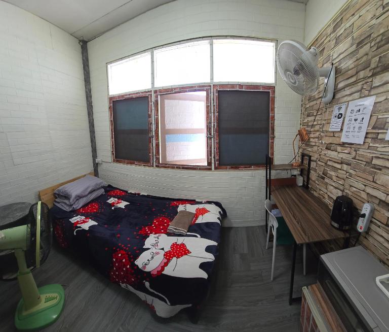 206 Lovely Room with cool fan with full amenities & Free Wi-Fi - B&B Bangkok