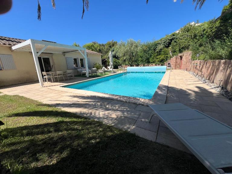 villa Estérel au coeur de Mandelieu - B&B Mandelieu-la-Napoule