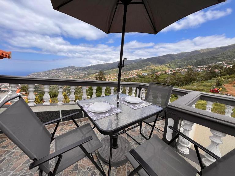 Casa Câmara - Bed and Breakfast Arco da Calheta