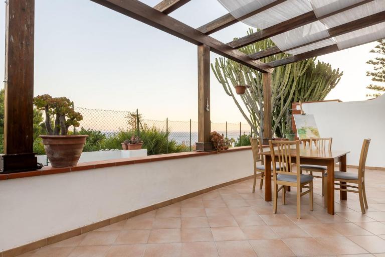 Villa Izabela con vista sul mare - B&B Fanusa