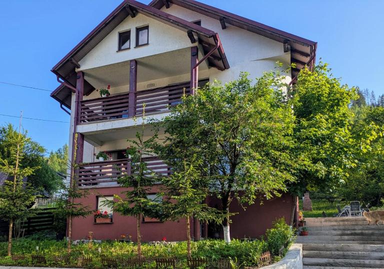 Vila CETINA - Chambres d'hôtes Fundu Moldovei