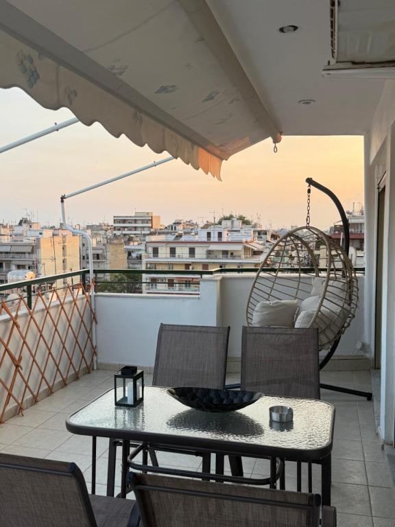 Zen Den Balcony - B&B Salónica