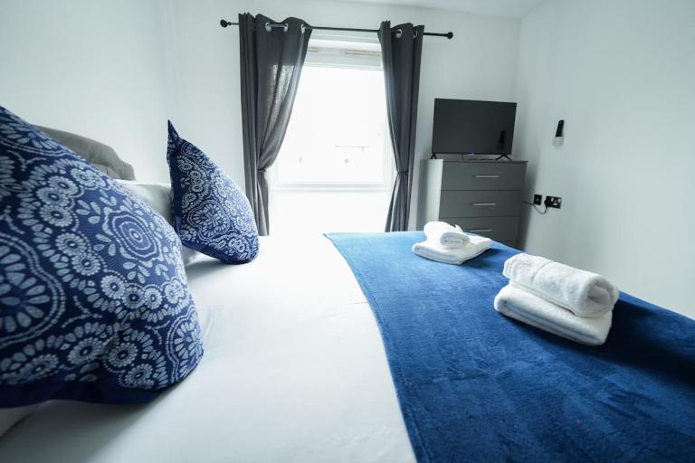 Stylish 1-Bedroom Apartment sleeps 4 - B&B Swansea