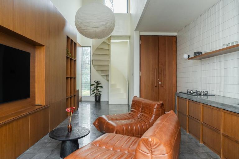 Jena Studio Villa - B&B Semege