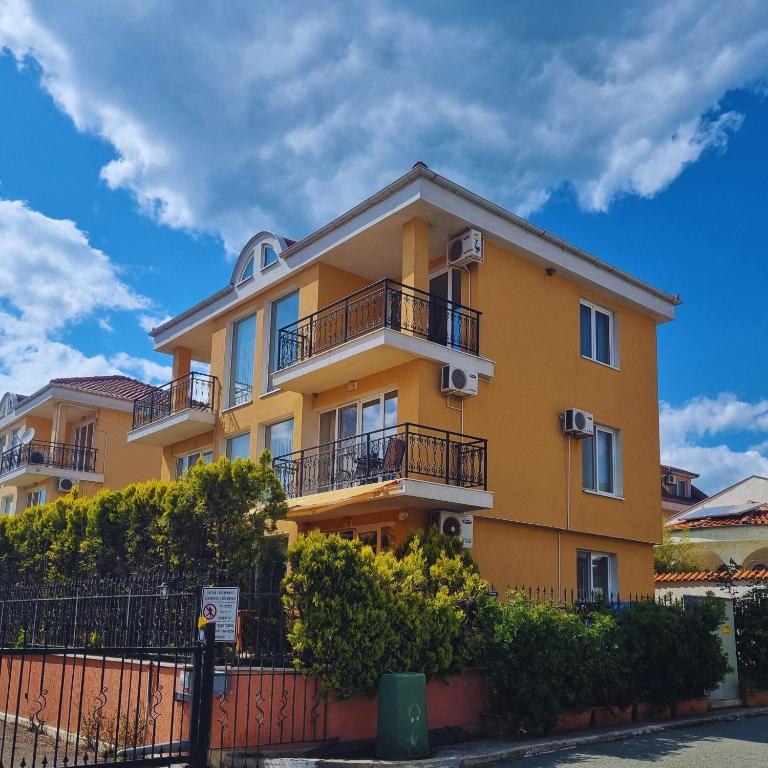 Къща за гости Морски Бряг - Chambres d'hôtes Sveti Vlas