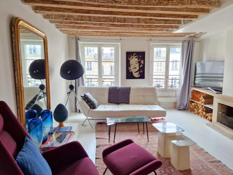Luxury Design apartment Place des Vosges - B&B Parigi