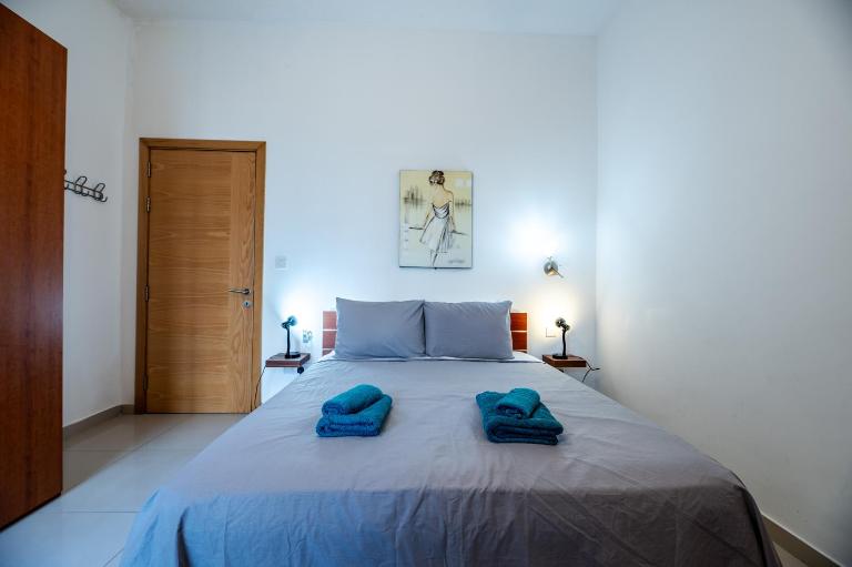 Vista 86 - Sea Blue Mist - Central Apartment 4 - Ferienwohnung Sliema