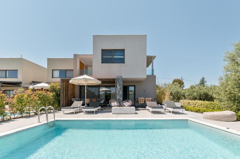 Dionisos Luxury Villas - B&B Pefkochóri