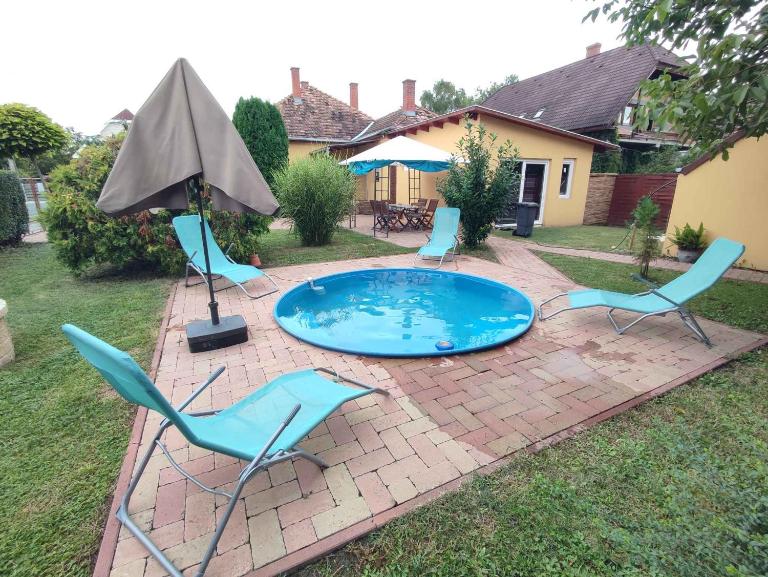 Holiday home in Siofok - Balaton 45810 - B&B Siófok