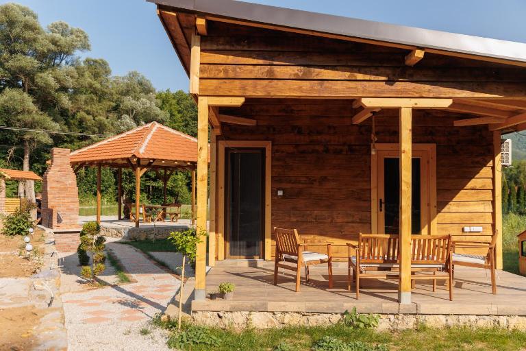 Brvnara Dadi - Bed and Breakfast Sukovo