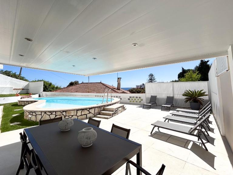 House T3 with Sea View and Private Pool - 5 minutes walk from the beach - B&B Sesimbra