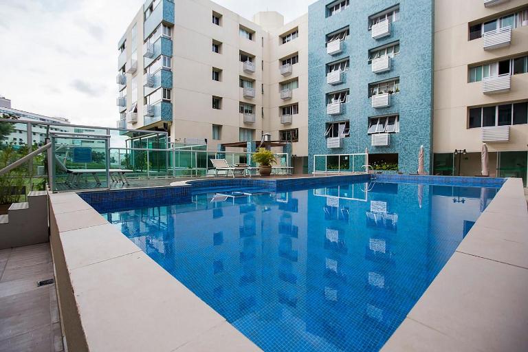 Apto em cond. com piscina, Lago Norte - PLN0415 - B&B Brasília