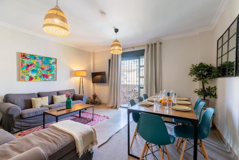 Amador Apartamento Familiar Centro PARKING Amador de los Rios - Ferienwohnung Sevilla
