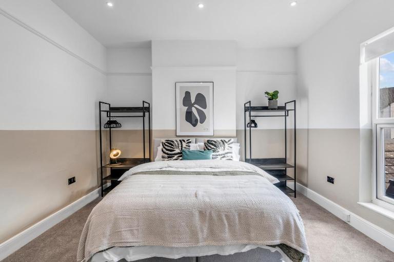 3 bedroom with parking by the station - B&B Norwich
