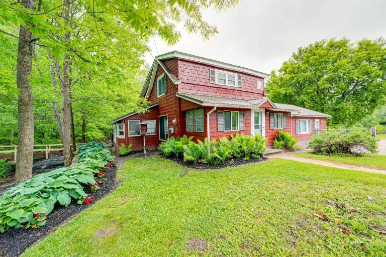 Adirondack Escape w/ River Access: Fish & Swim - B&B Malone