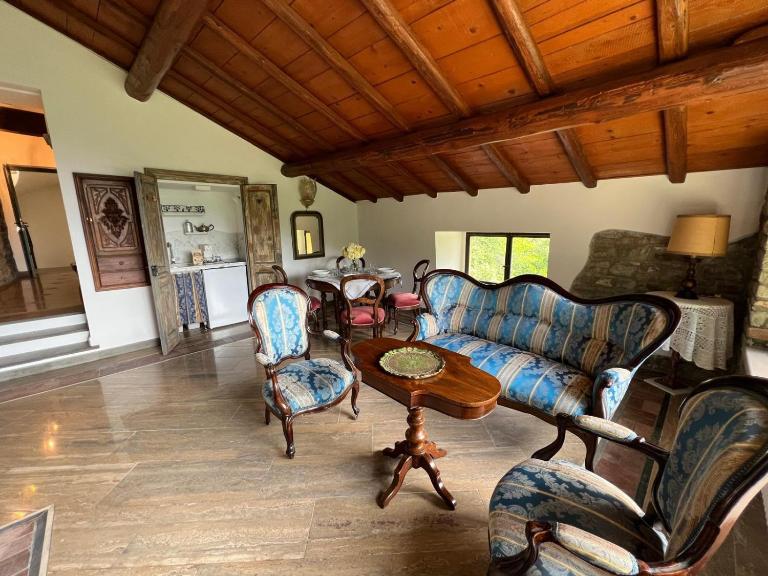 Sant'Andrea - Monticello Apartments - B&B Medesano