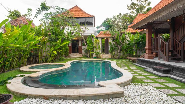 Puri Samana Villas by Tanya Pink - B&B Uluwatu