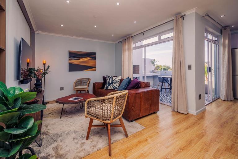 C Breeze 2 & 11 - B&B Swakopmund