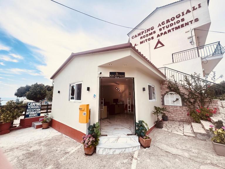 Acrogiali Rooms - B&B Rizá