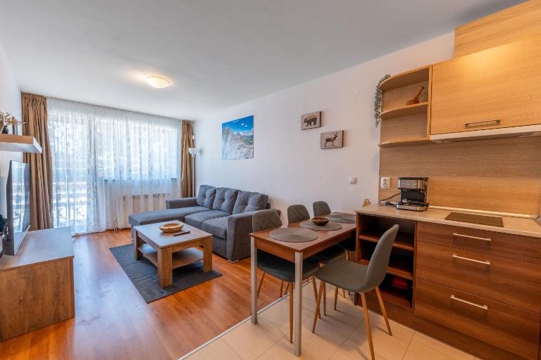 Belvedere Bansko - Cozy 1BR - Ski in Winter, Swim in Summer! by Flat Mаnаger - B&B Bansko