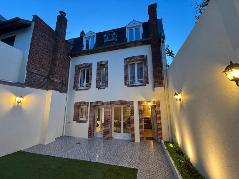 CASA BELLA - MAISON DE VILLE 4 Chambres - Ferienwohnung Deauville