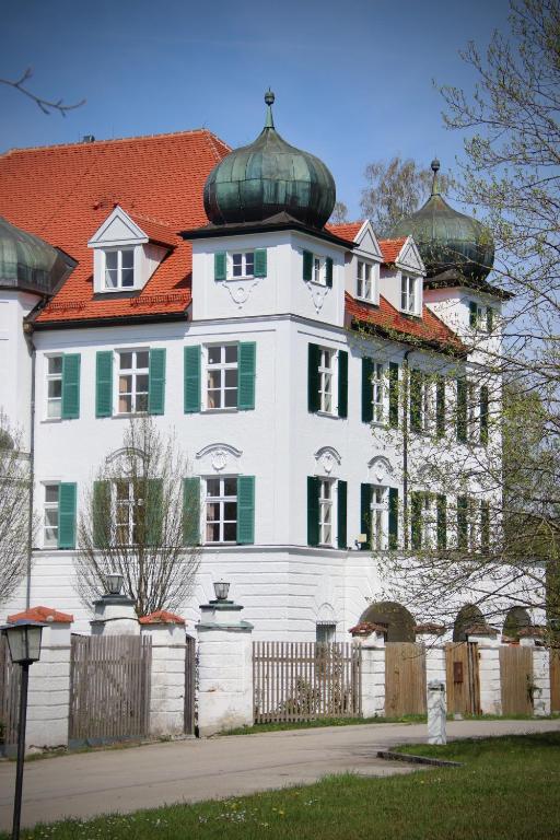Schloss Elmischwang - Ferienwohnung Fischach
