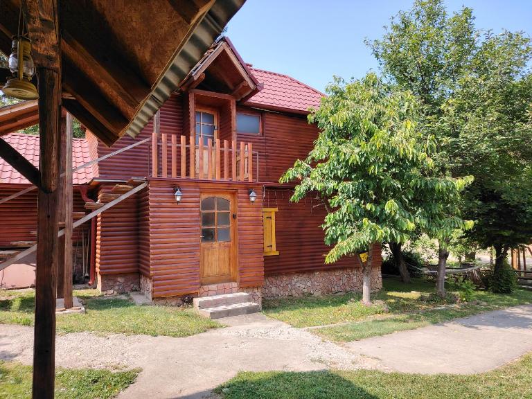 Fruskogorski mir - Bed and Breakfast Bešenovački Prnjavor