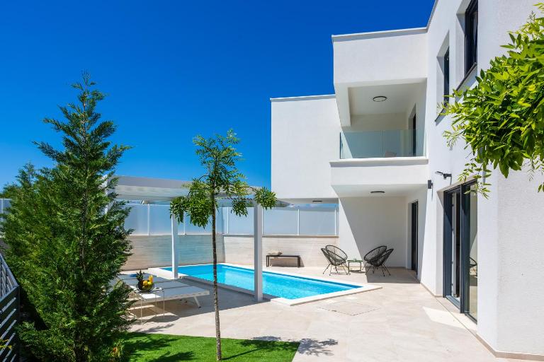 Villa Arta - Ferienwohnung Linardići