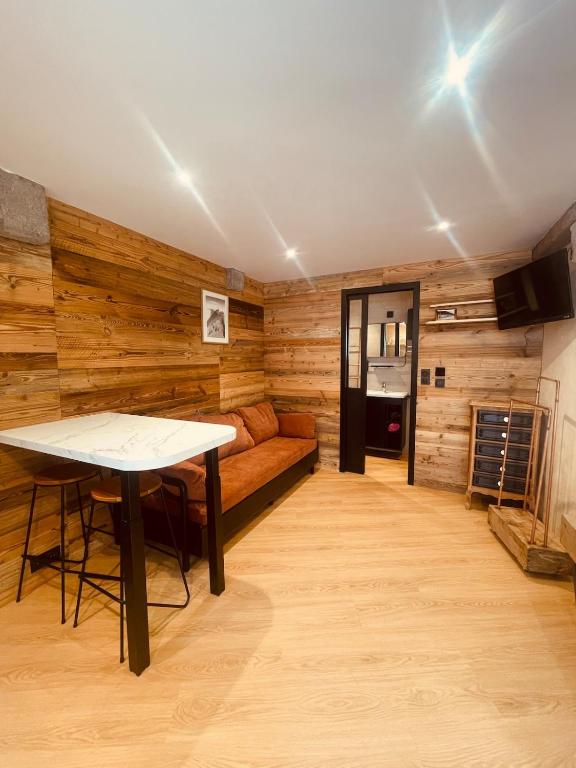 La Cachette du Prince Parking included - Bed and Breakfast Chambéry