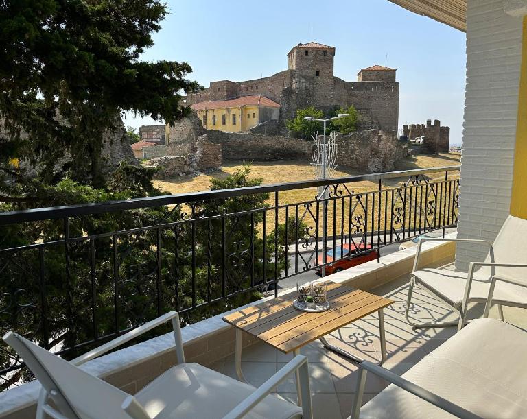 The Three Views - B&B Thessaloniki