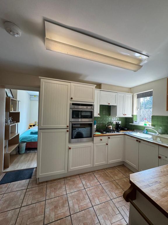 Oxford 2-Bedroom Flat 3 Beds Free Parking next to Park Ideal location - B&B Oxford