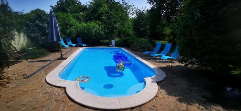 Tulipános Ház - B&B Velence