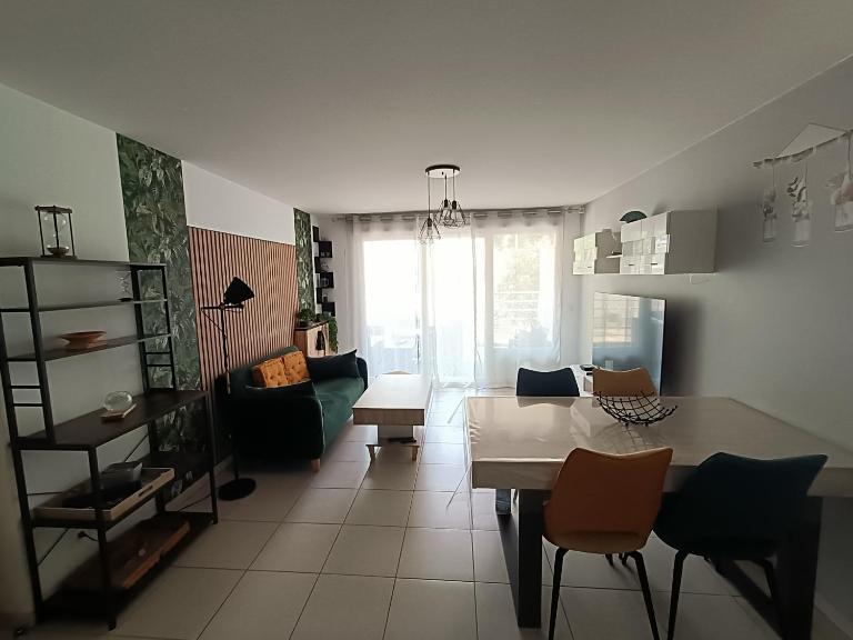 Appartement T3 garage privé terrasse - Chambres d'hôtes Toulon