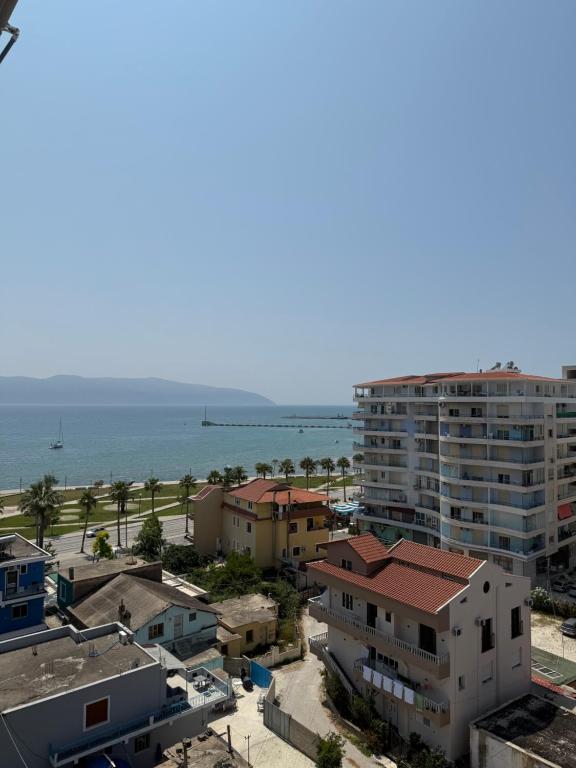 Lungo Mare apartment sea view - B&B Vlore