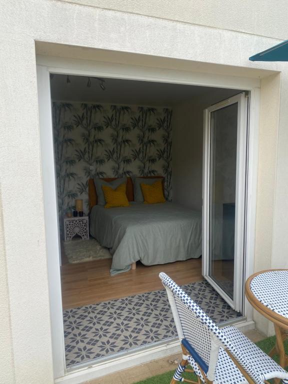 Chambre calme - B&B Tremblay-en-France