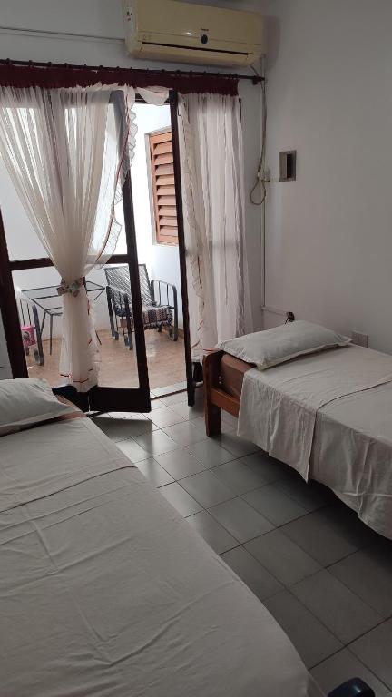 Apartment near downtown Posadas - Chambres d'hôtes Posadas