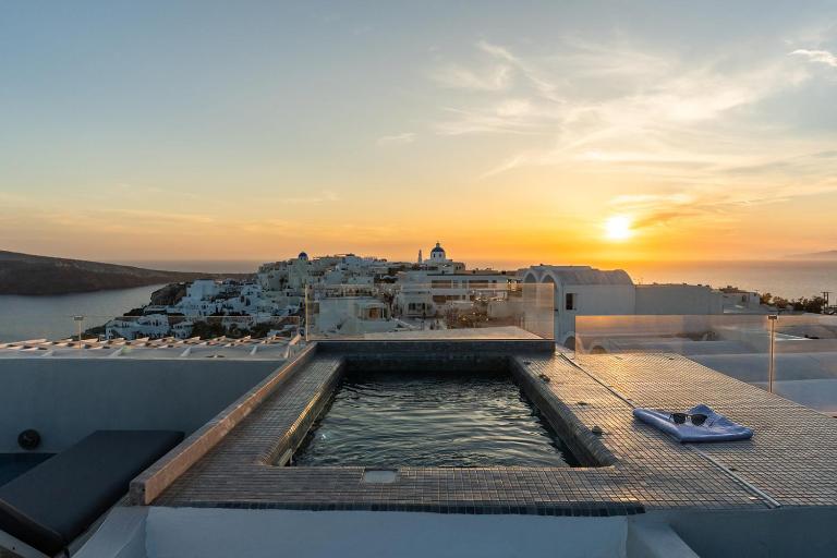 Enalion White Suites Oia - B&B Oía