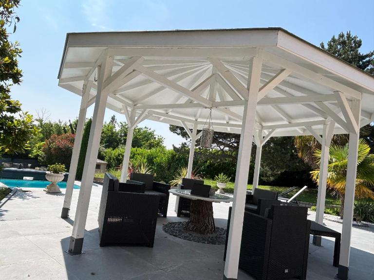 Le Kiosque - Ferienwohnung Vienne