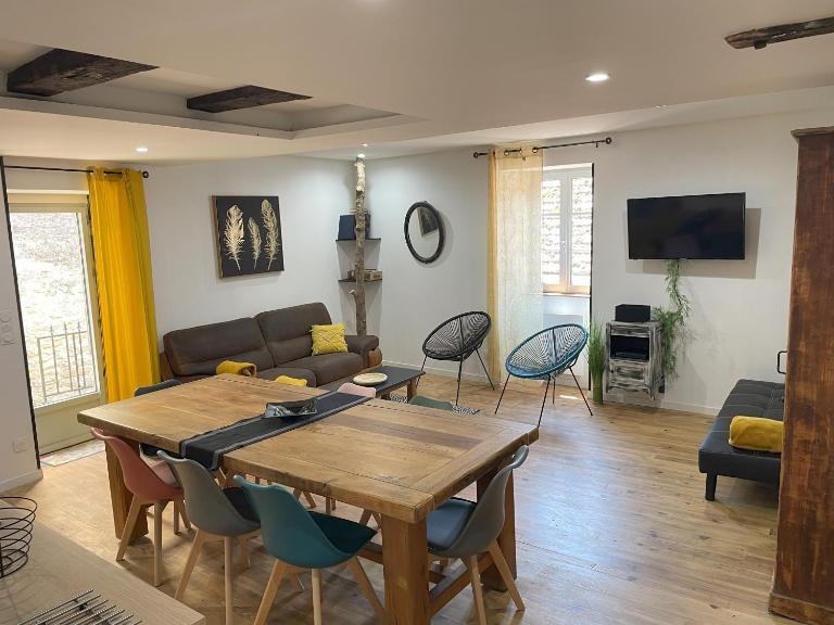 Maison de charme 7 personnes - B&B Montvalent