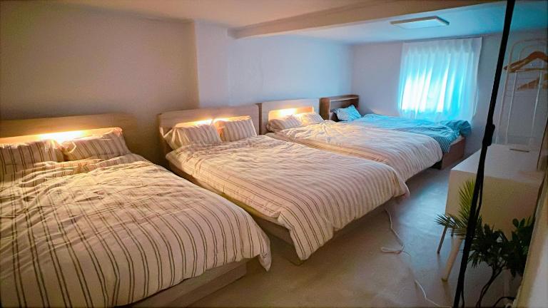 10 seconds to the subway station, 15 minutes to Gangnam, 20 minutes to Jamsil, 3 bedrooms, 2 bathrooms - B&B Seul