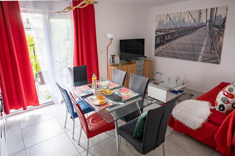 AbraCadabra Flat France Suisse - B&B Saint-Louis