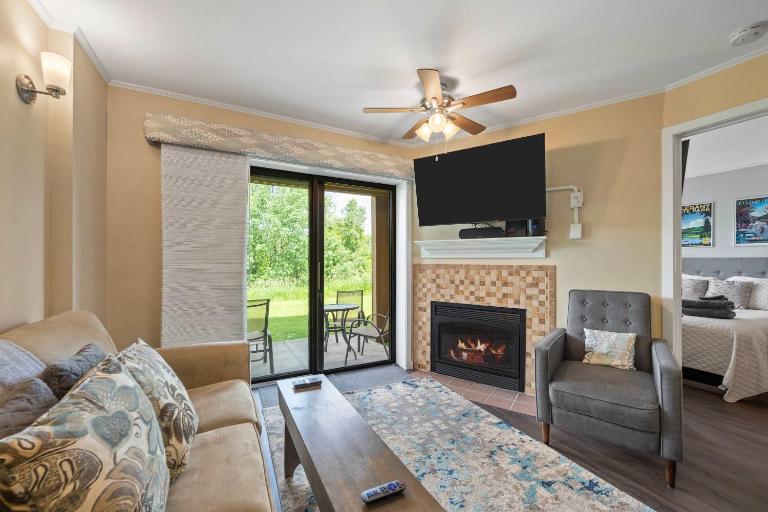 Cozy 1 Bedroom Condo Holiday Valley - Bed and Breakfast Ellicottville