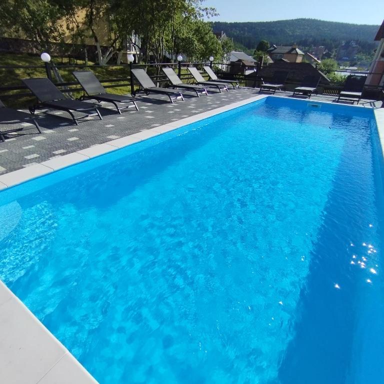Перлина Карпат - B&B Skhidnytsia