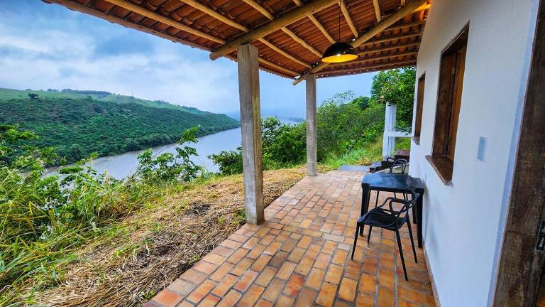 Chalé Mirante do Rio - Hospedagem, Pousada - B&B Cachoeira