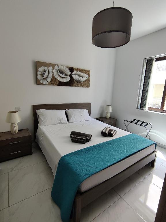 Modern 2BR Apartment - Close to Gozo Ferry - Ferienwohnung Ghajnsielem