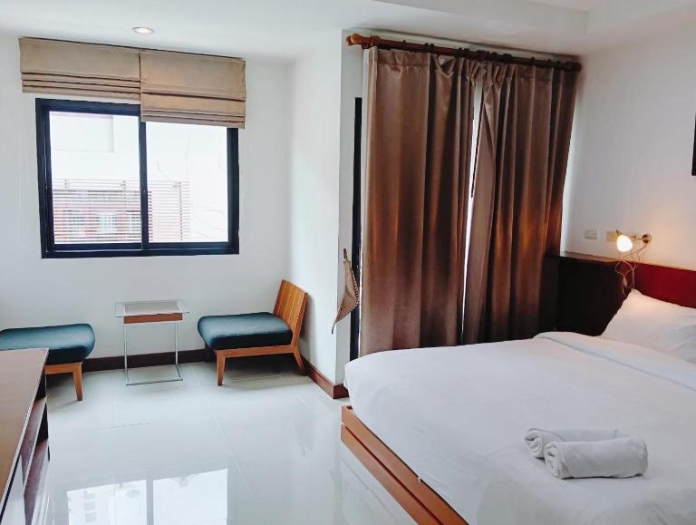 NStay Sukhumvit 4- BTS Nana - Bed and Breakfast Bangkok