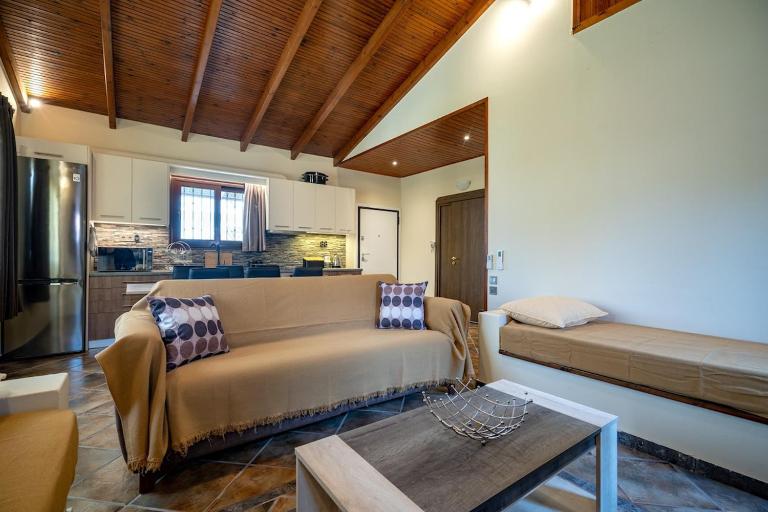 Seaside Serenity Retreat - Nea Makri by ΜΡS - Chambres d'hôtes Néa Mákri